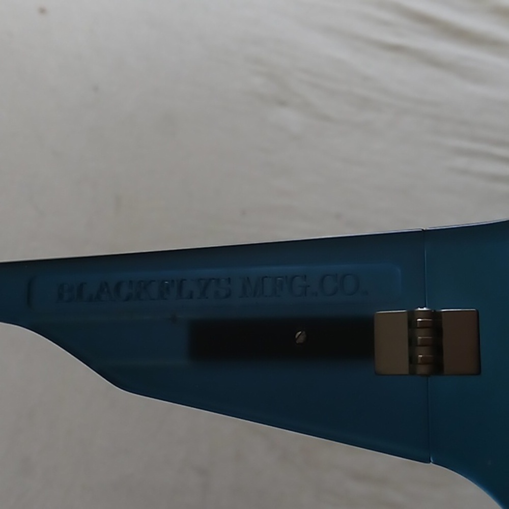 Blackflys (fly mission) blue polorized sunglasses